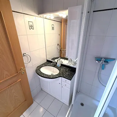 Апартаменты Chateau 11 Лойкербад